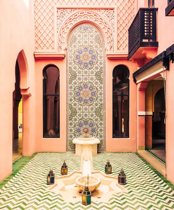 Islamic-style interior design in Bangladesh