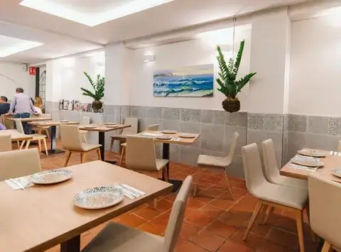 Wall décor and interior finishes