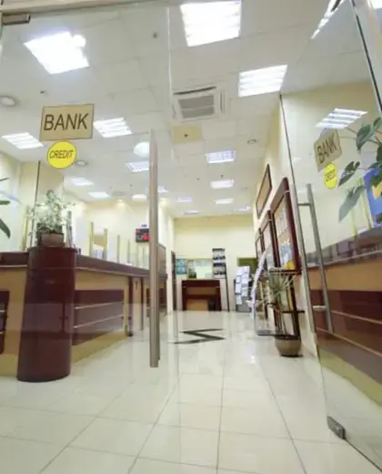 Why is bank interior design important?