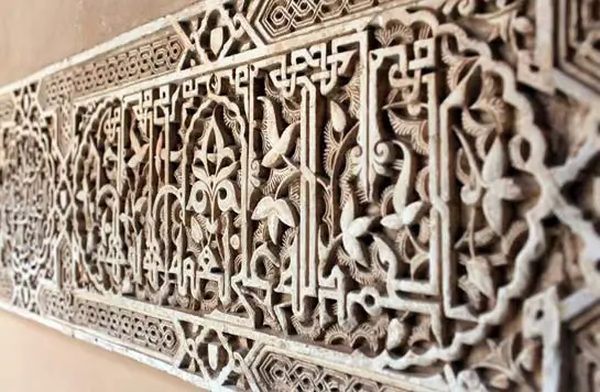 Wood-paneled minbars